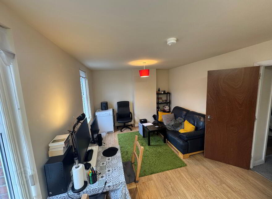 Apt 1, 233 Donegall Avenue, Belfast, BT12 6LU