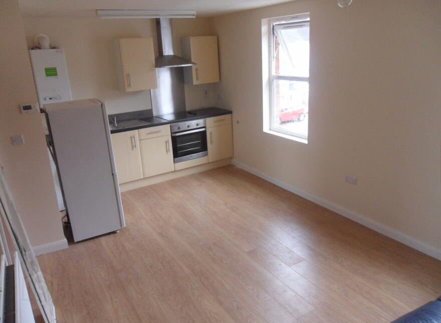 Apt 1, 233 Donegall Avenue, Belfast, BT12 6LU