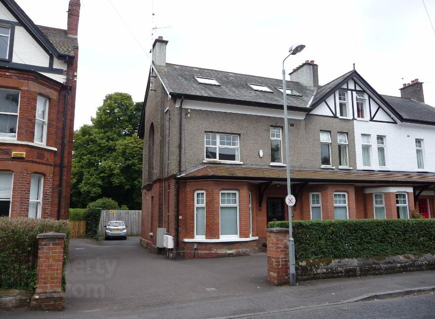 73a Marlborough Park South, Belfast, BT9 6HS photo