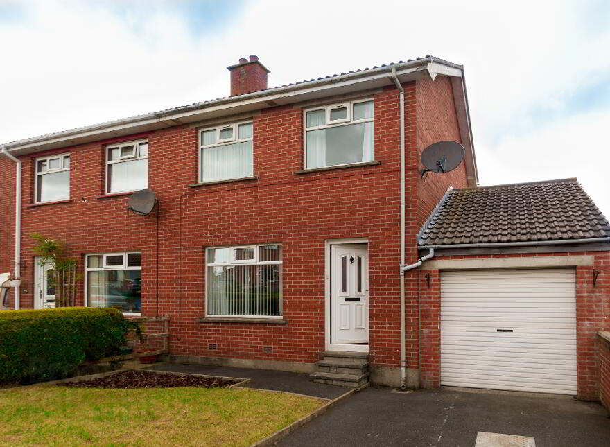 27 Penrhyn Park, Newtownards, BT23 8JW photo