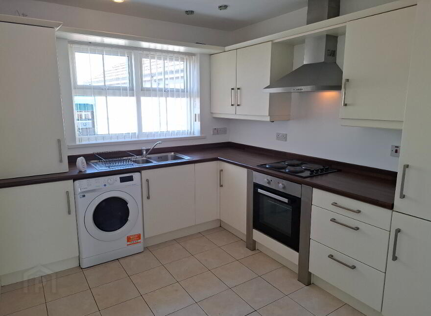 Glenarm Road, Larne, BT40 1DS