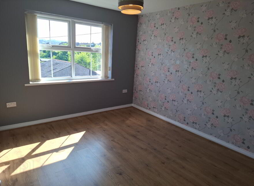 Glenarm Road, Larne, BT40 1DS