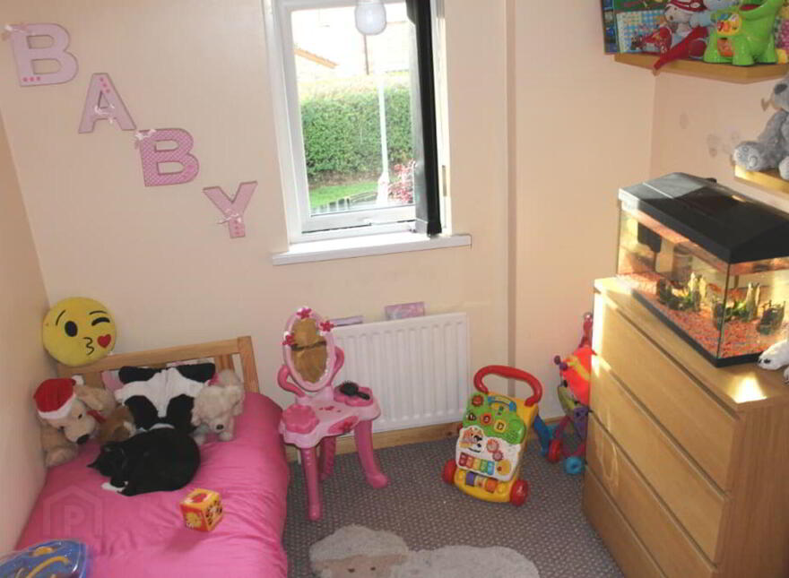 27 Ballygowan Gardens, Bangor, BT19 1QG