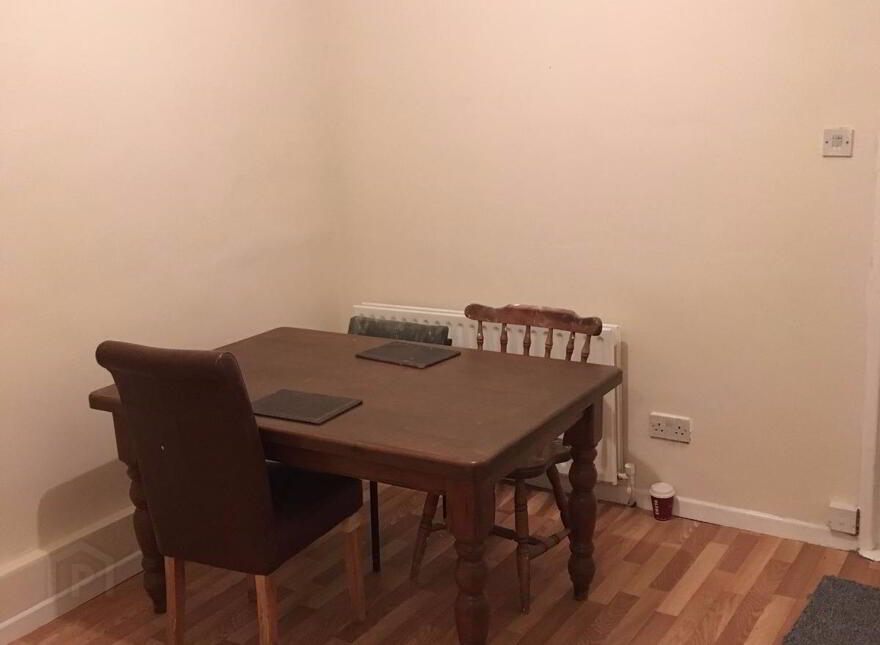 Fallswater Street, Belfast, BT12 6BZ