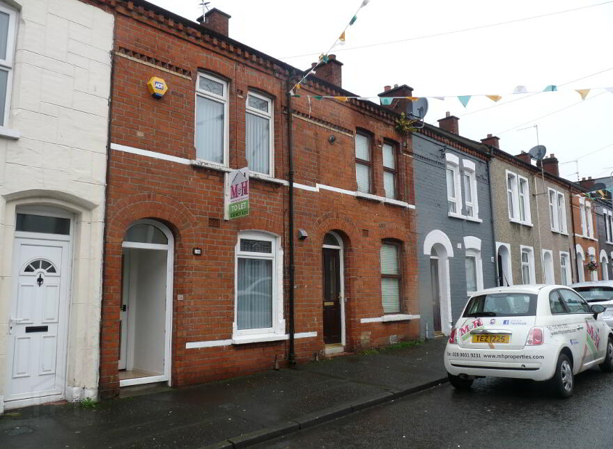 196 Spamount Street, North Belfast, BT15 2FF