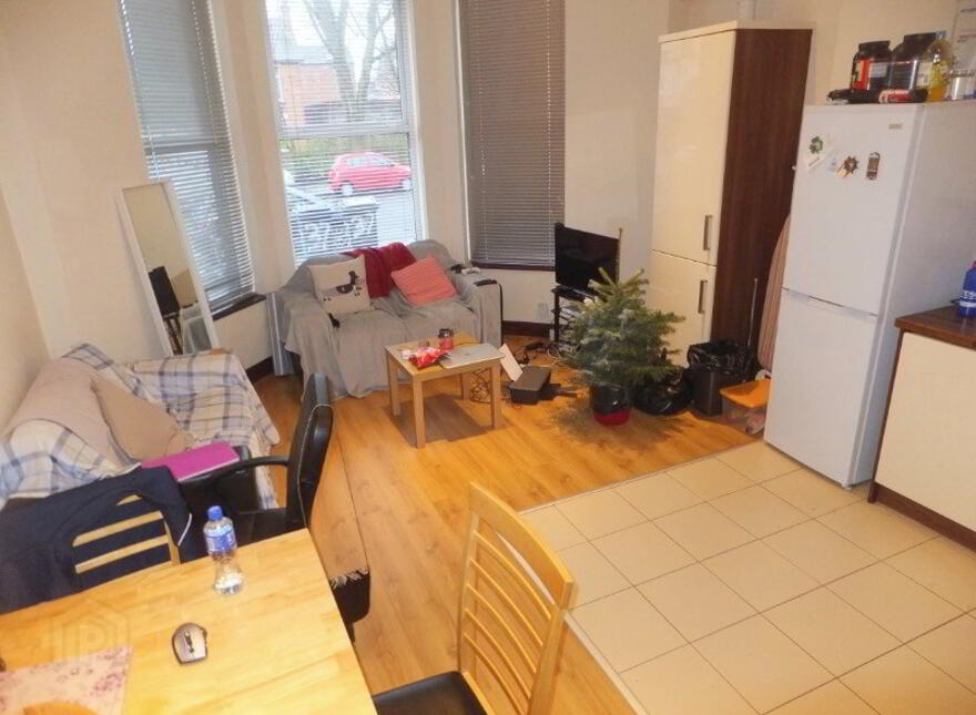 Flat 1, 37 Ulsterville Avenue, Belfast, BT9 7AS