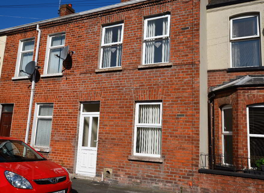 5 Garland Avenue, Lough Road, Lurgan, BT66 6JH photo