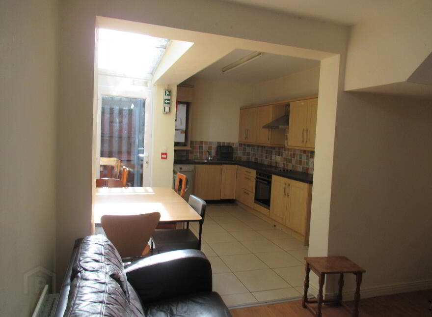 25 Carmel Street, Belfast, BT7 1QE