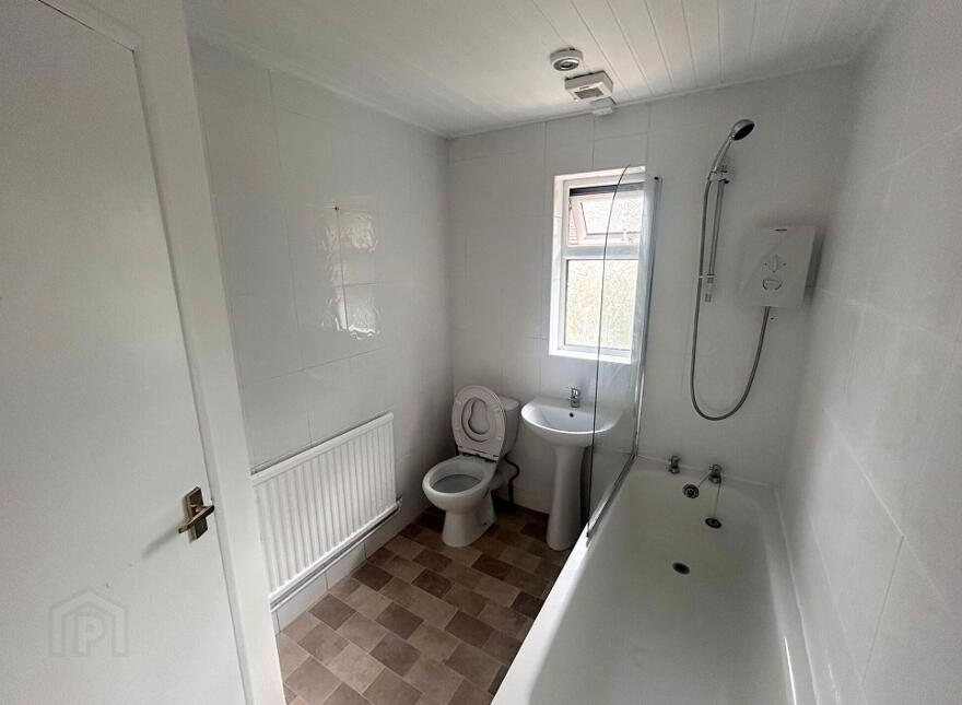 34 Holly Mount, Seymour Hill, Dunmurry, Belfast, BT17 9QD