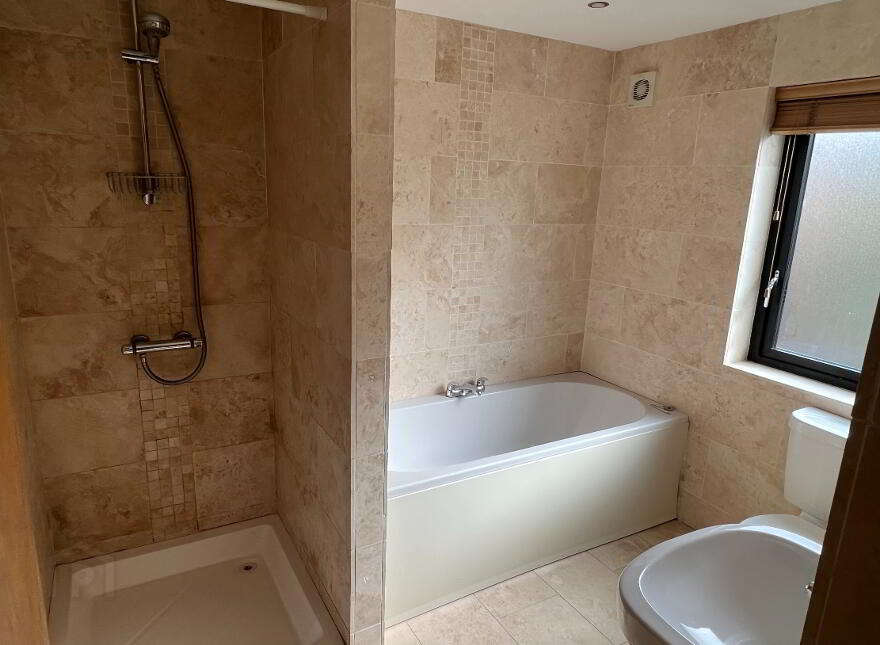 62 Ashley Drive Flat 2, Belfast, BT9 7BE