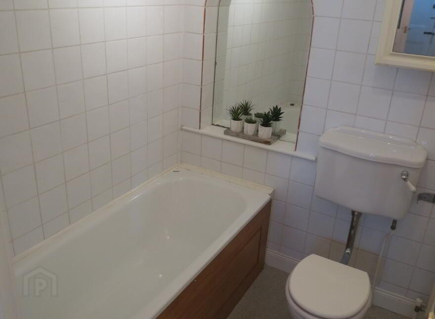 15A Adelaide Park, Malone, Belfast, BT9 6FX