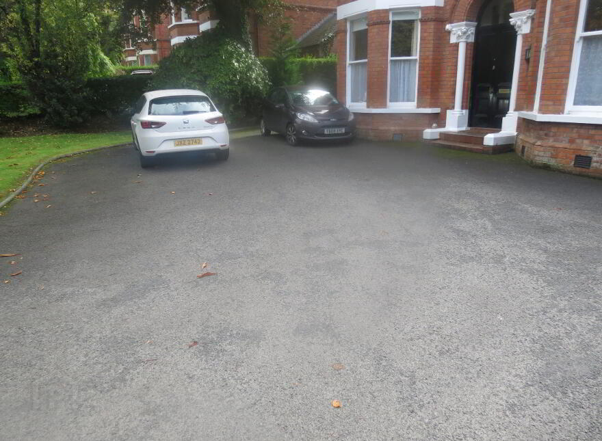 15A Adelaide Park, Malone, Belfast, BT9 6FX