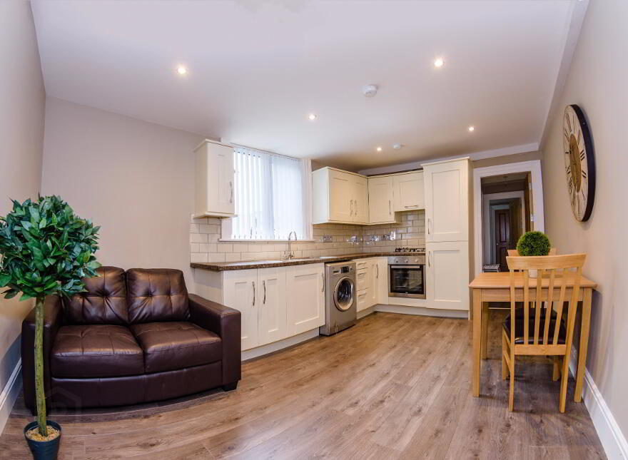 C, 63 Clarendon Street, Cityside, Derry/Londonderry, BT48 7ER