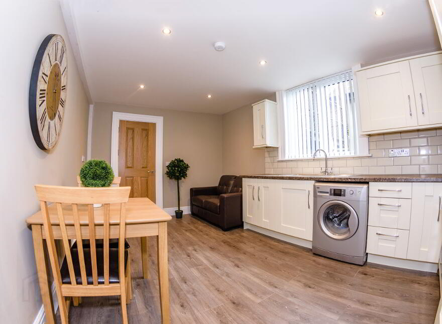 C, 63 Clarendon Street, Cityside, Derry/Londonderry, BT48 7ER