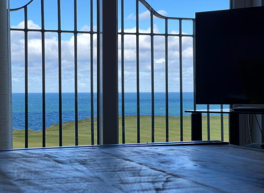 9 Old Castle Court, Portrush, BT56 8GR