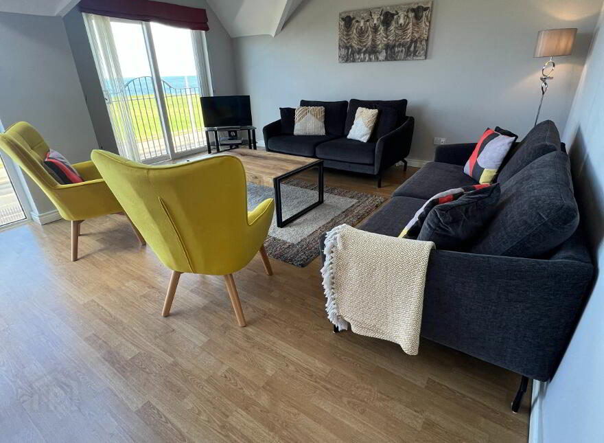9 Old Castle Court, Portrush, BT56 8GR