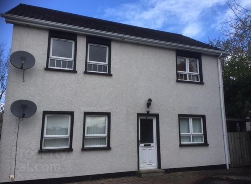 3 Roe Park Court, Limavady, BT49 9RP photo