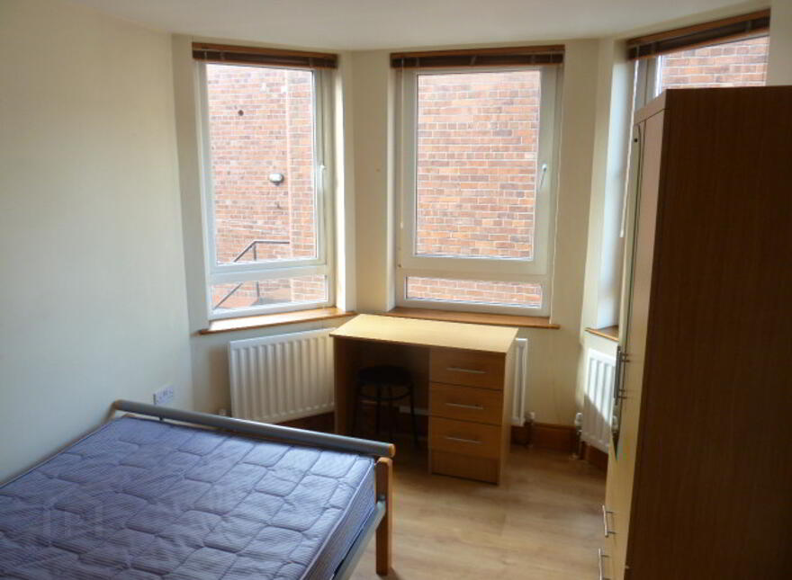 F4 128 Malone Avenue, Belfast, BT9 6ET