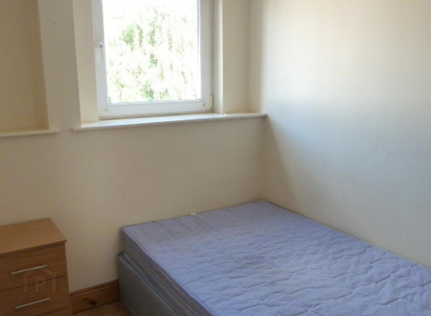 F4 128 Malone Avenue, Belfast, BT9 6ET