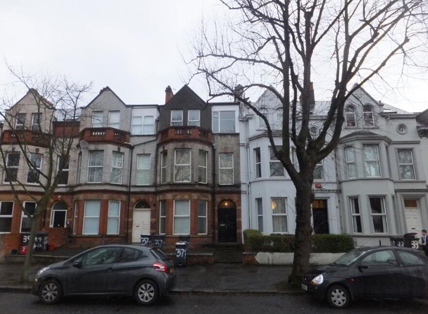 3, 37 Ulsterville Avenue, Lisburn Road, BT9 7AS