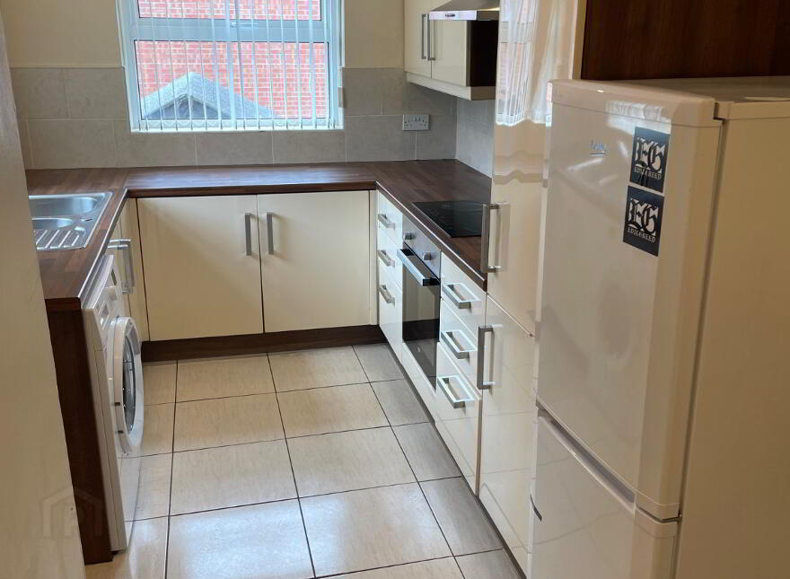 7 Ulsterville Drive, Lisburn Road, Belfast, BT9 7BD