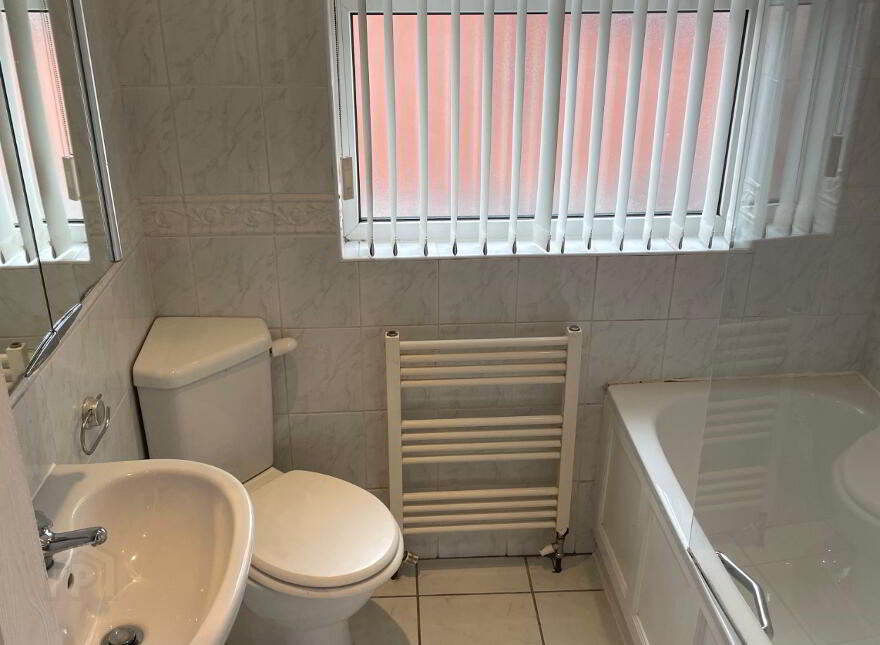 7 Ulsterville Drive, Lisburn Road, Belfast, BT9 7BD