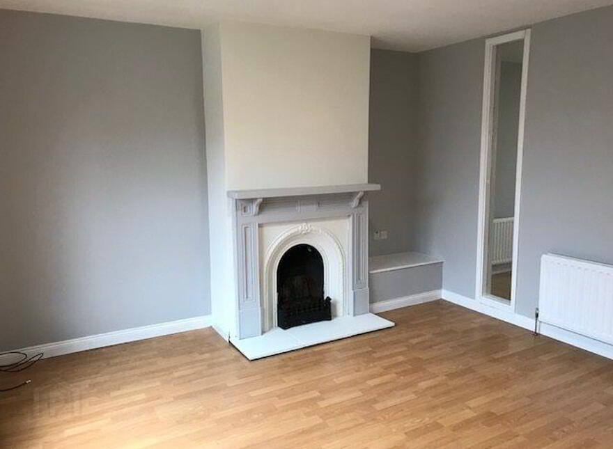 59 Ravenhill Court, Belfast, BT6 8FS