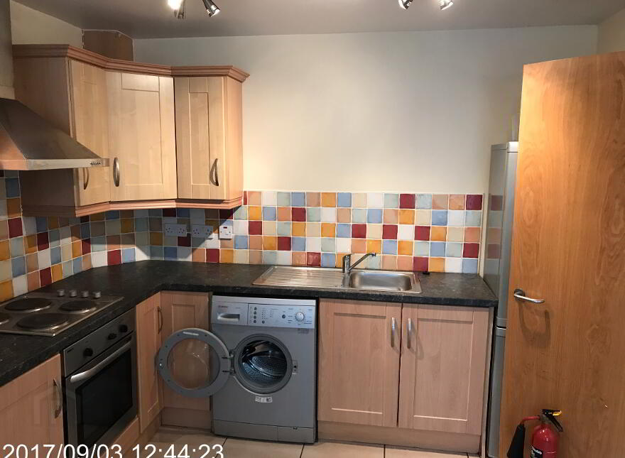 Lawrence Street, Belfast, BT7 1LE