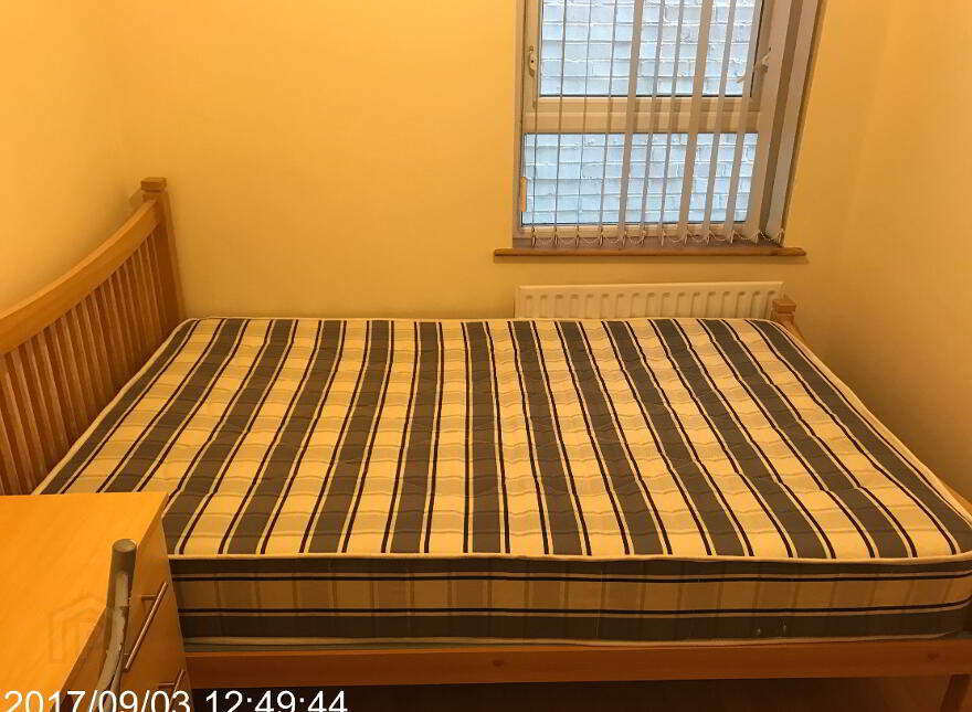 Lawrence Street, Belfast, BT7 1LE