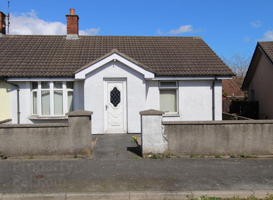 21 Seaview Avenue, Kilkeel, BT34 4JG photo