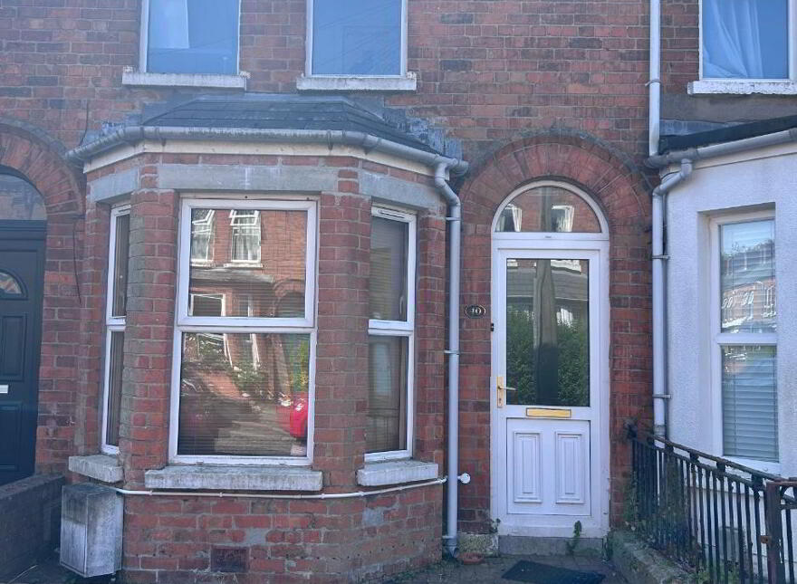 40 St Albans Gardens, Belfast, BT9 5DR photo