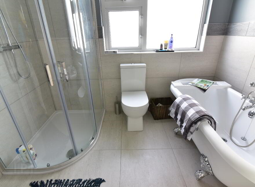 Driftwood, 25 Seafield Park, Portstewart, BT55 7JU