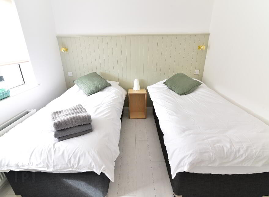Driftwood, 25 Seafield Park, Portstewart, BT55 7JU