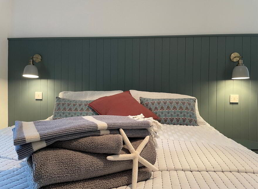 Driftwood, 25 Seafield Park, Portstewart, BT55 7JU