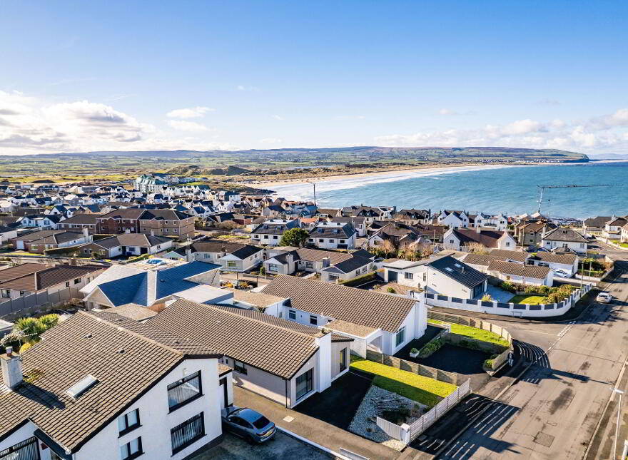 Driftwood, 25 Seafield Park, Portstewart, BT55 7JU