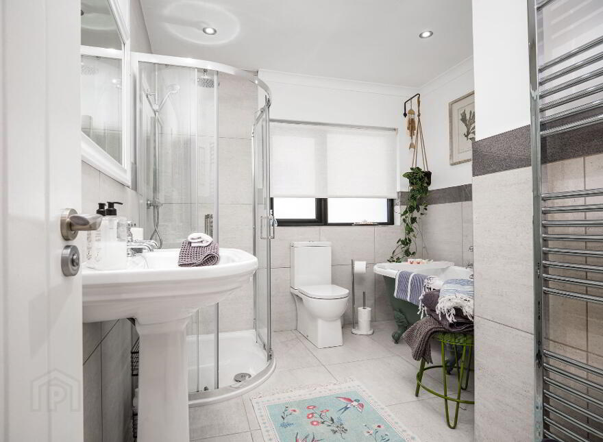Driftwood, 25 Seafield Park, Portstewart, BT55 7JU