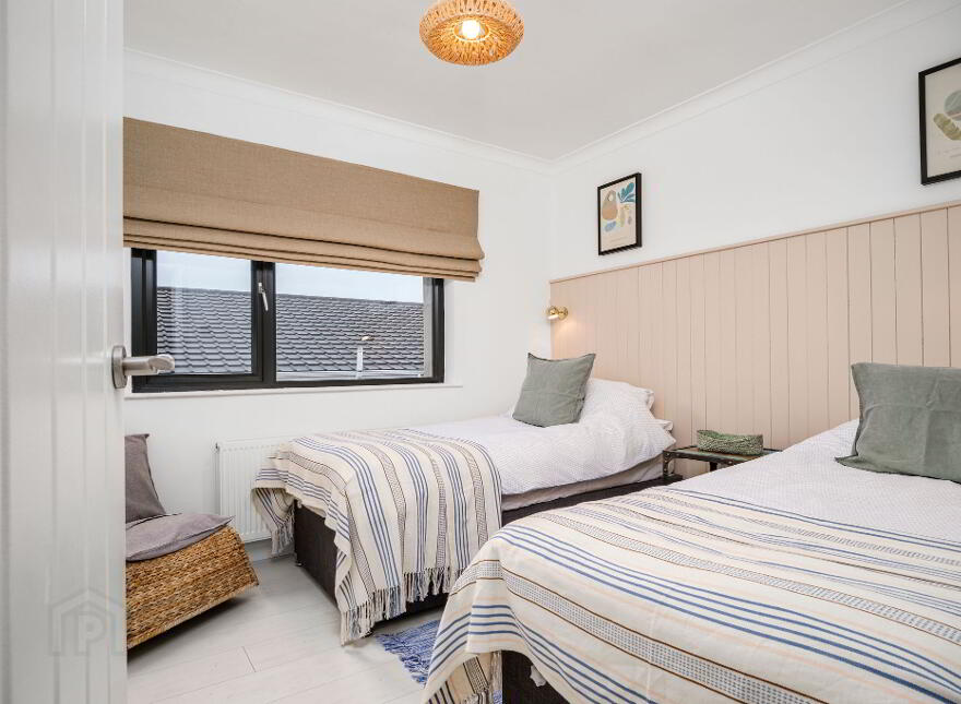 Driftwood, 25 Seafield Park, Portstewart, BT55 7JU