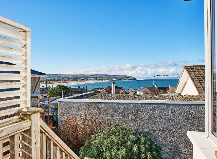 Driftwood, 25 Seafield Park, Portstewart, BT55 7JU