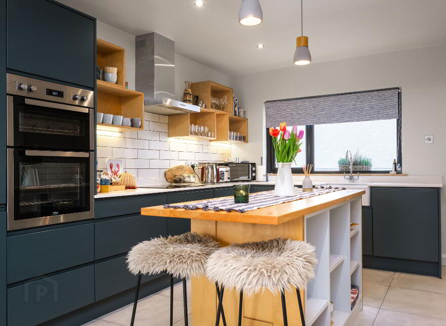 Driftwood, 25 Seafield Park, Portstewart, BT55 7JU