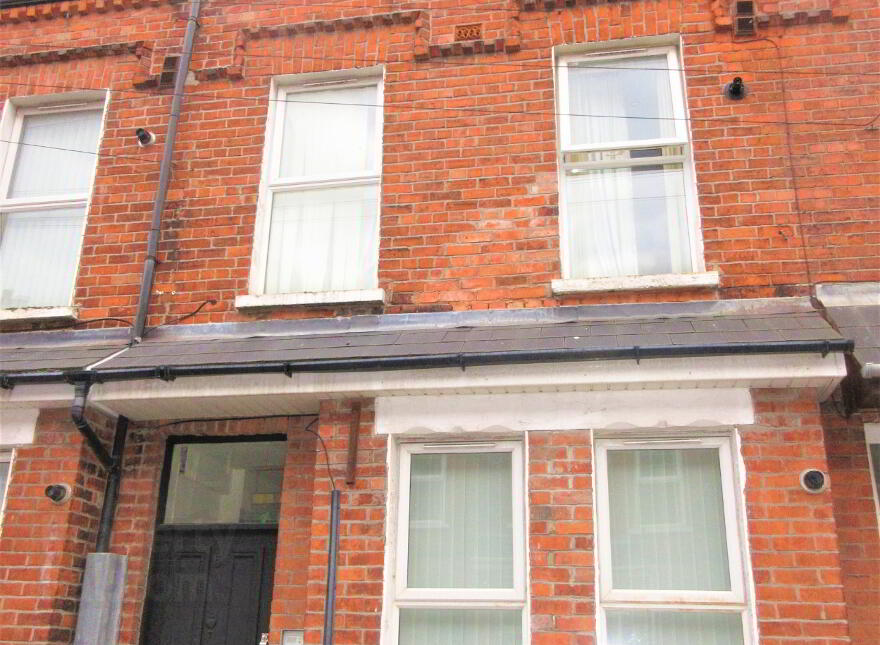 Great Apartment, 5a Canterbury Street, Queens Botanic Area, Belfast, BT7 1LB photo