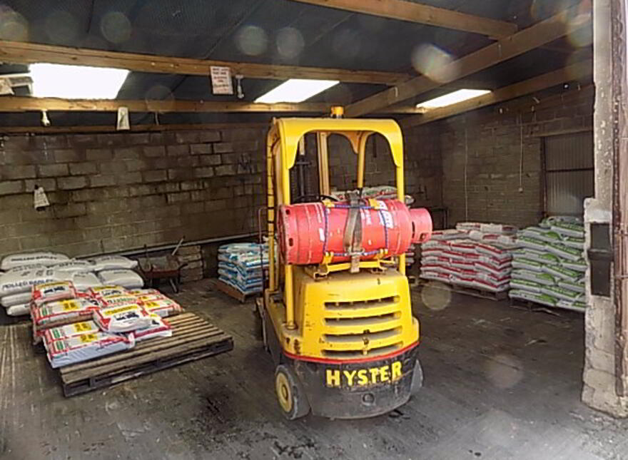 Tracey's Garage And Shop, 53 Brollagh Rd, Garrison, BT93 4AE