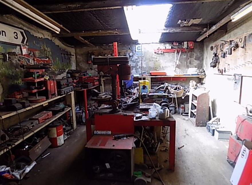 Tracey's Garage And Shop, 53 Brollagh Rd, Garrison, BT93 4AE