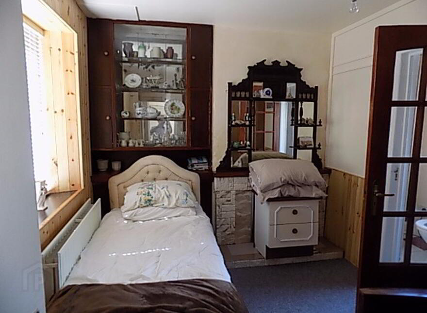 Tracey's Garage And Shop, 53 Brollagh Rd, Garrison, BT93 4AE