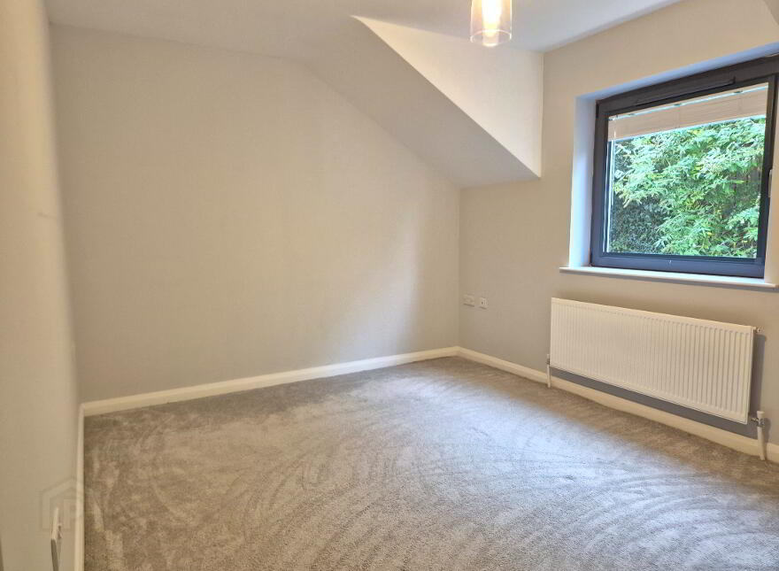 Victoria Gate, Waterside, Derry, BT47 2TP