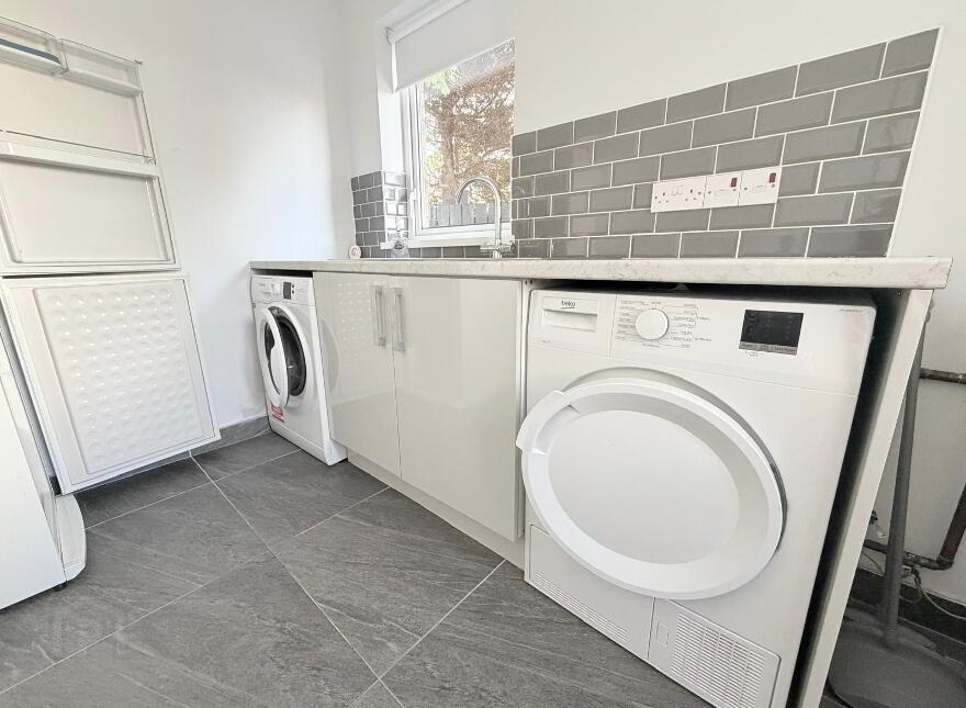 14 Aghermore Avenue, Portstewart, BT55 7QT