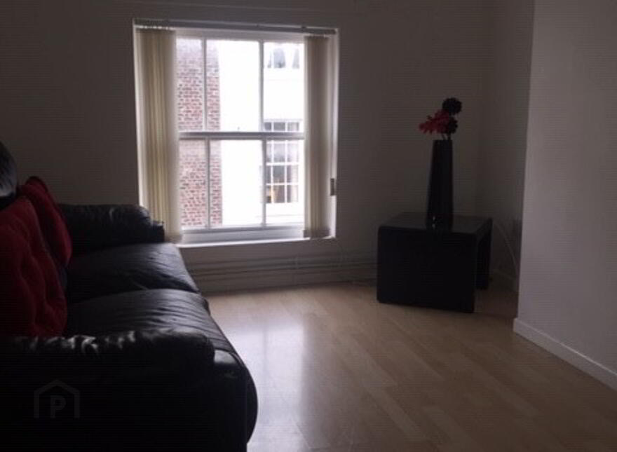 B, 15 Pump Street, Derry, BT48 6JG