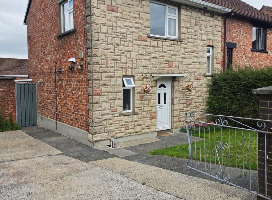 63 Ardmeen Green, Downpatrick, BT30 6JL