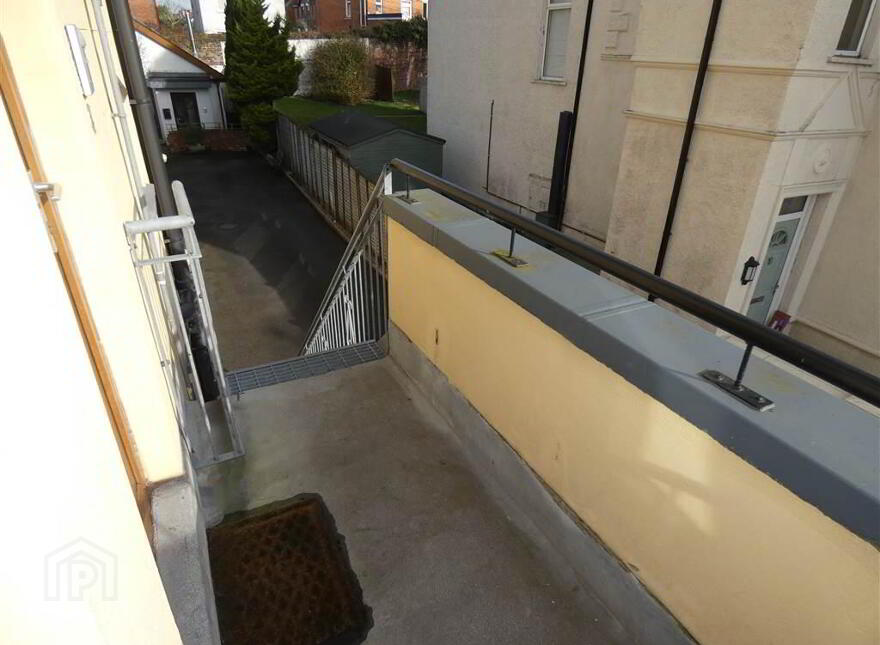 Flat 3 152 Upper Newtownards Road, 152 Upper Newtownards Road, Belfast, BT4 3EQ