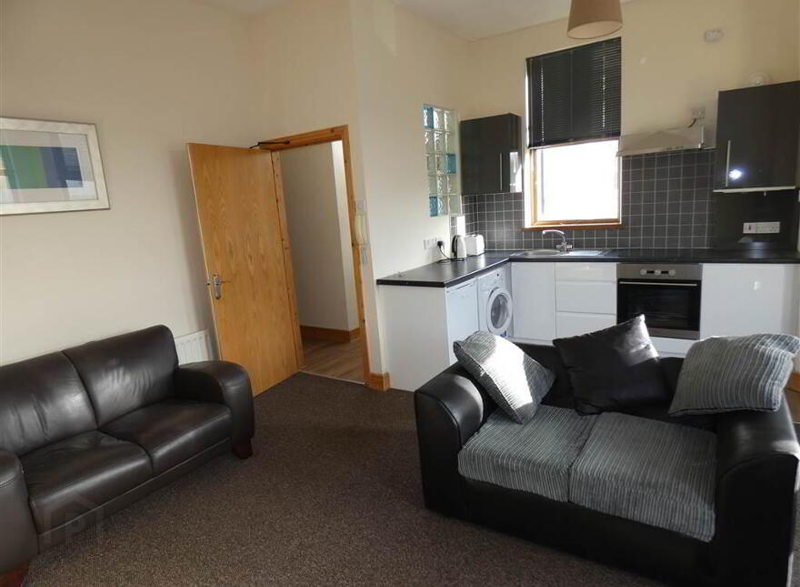 Flat 3 152 Upper Newtownards Road, 152 Upper Newtownards Road, Belfast, BT4 3EQ