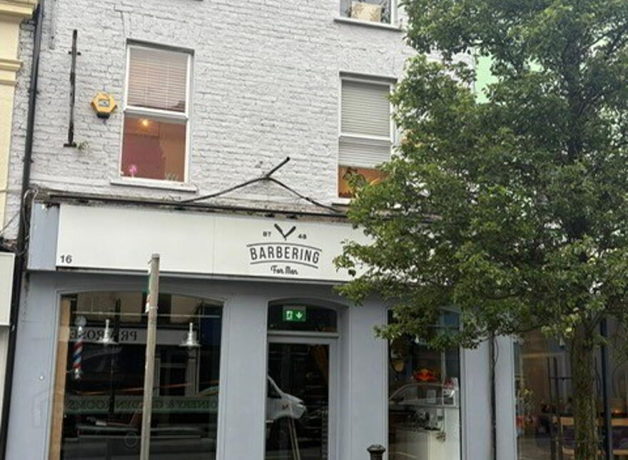 Prime  City Centre Location, 16 Carlisle Road, Derry, BT48 6JN photo